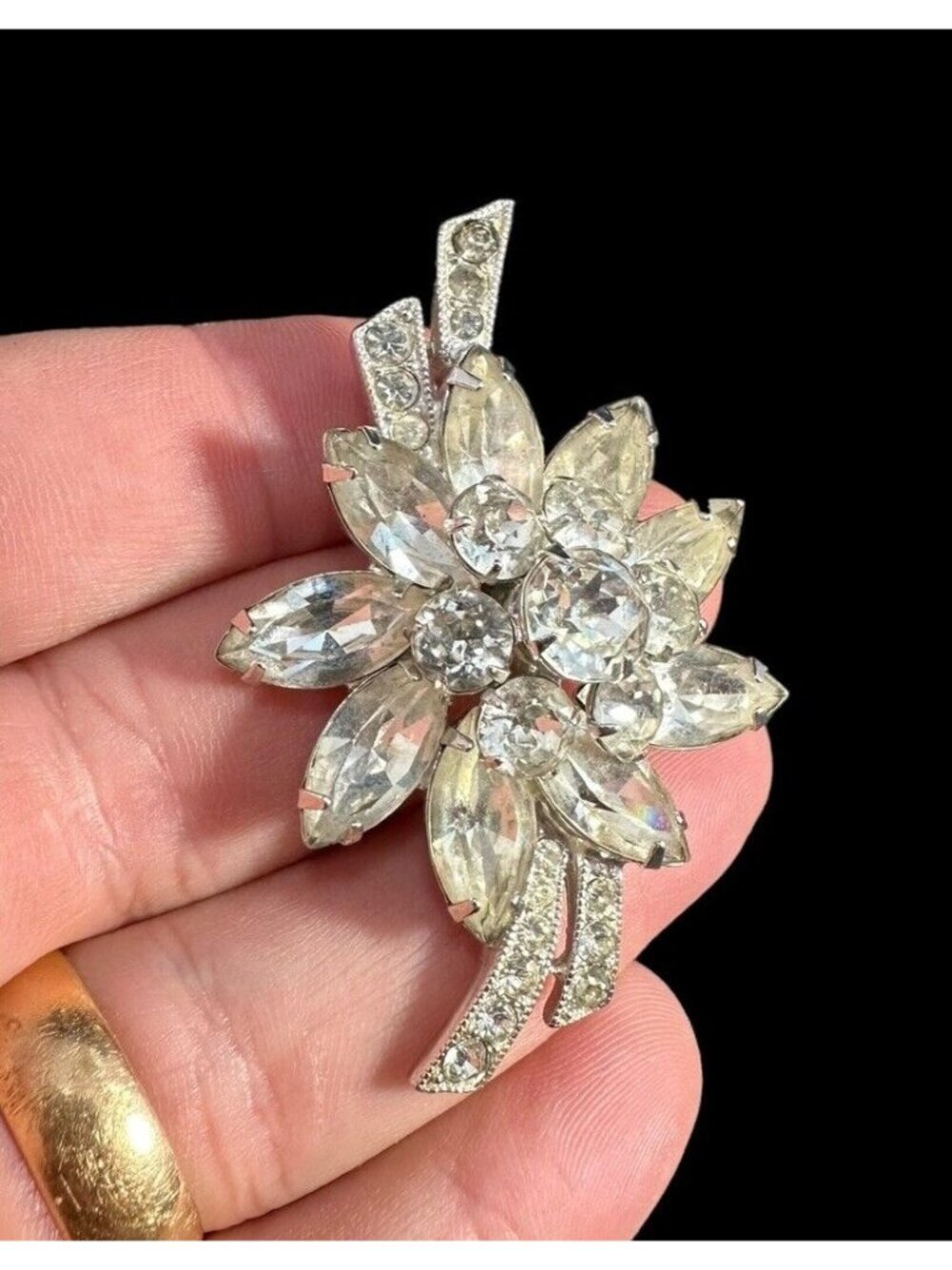 Brooch Eisenberg Ice Signed Clear Rhinestone Flower Silver Tone Brooch 2 3/8 in